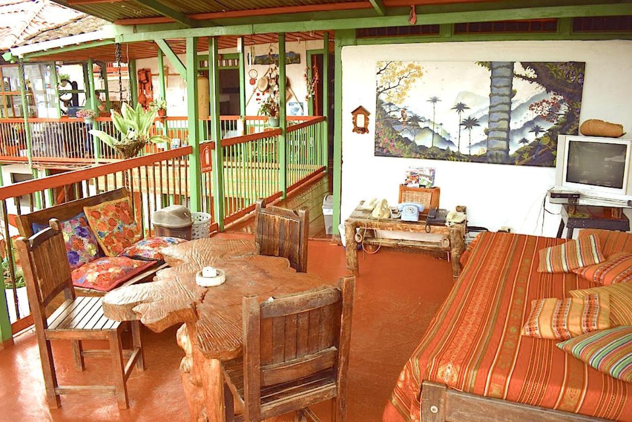 Hostal Estrella De Agua ซาเลนโต ภายนอก รูปภาพ