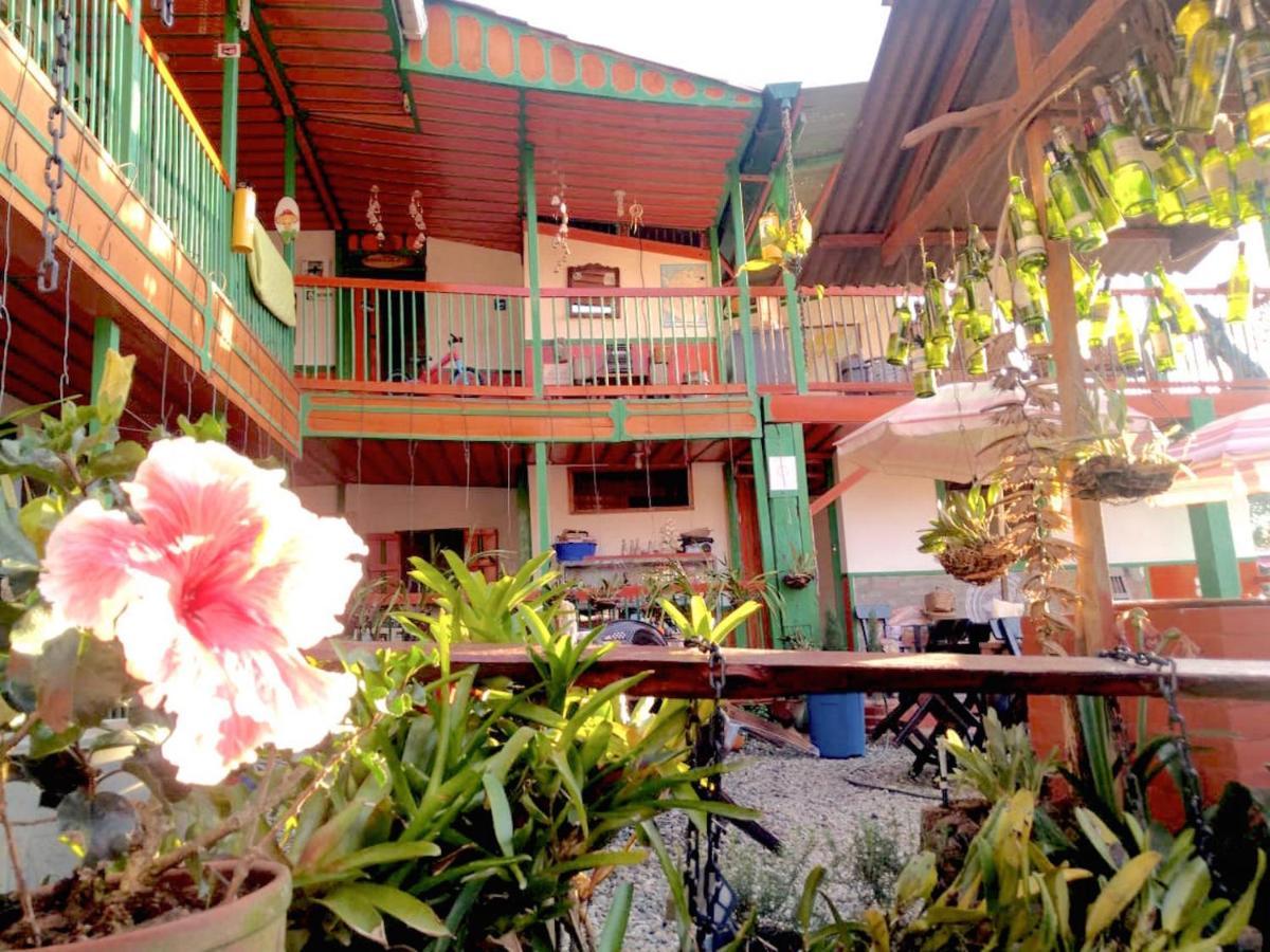 Hostal Estrella De Agua ซาเลนโต ภายนอก รูปภาพ