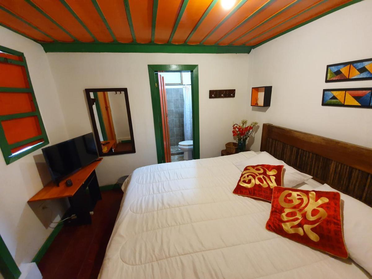 Hostal Estrella De Agua ซาเลนโต ภายนอก รูปภาพ