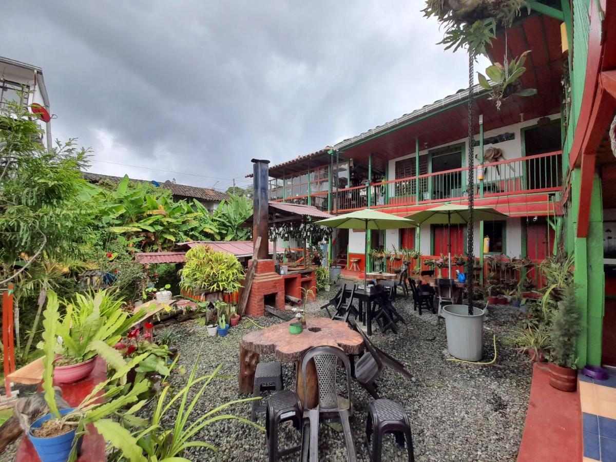 Hostal Estrella De Agua ซาเลนโต ภายนอก รูปภาพ