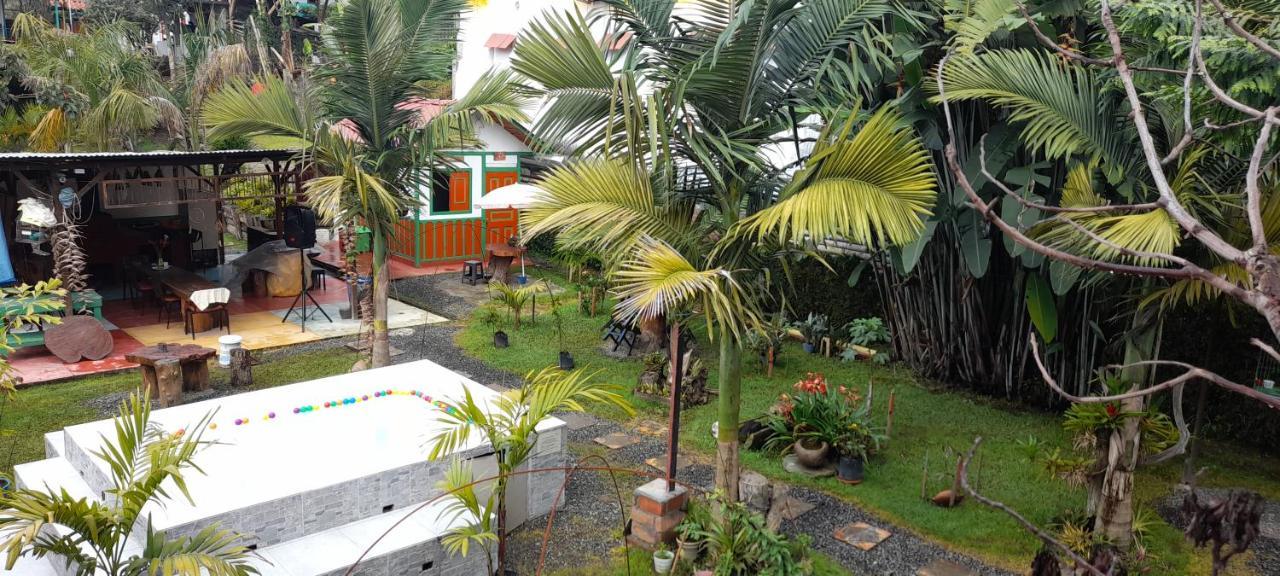 Hostal Estrella De Agua ซาเลนโต ภายนอก รูปภาพ