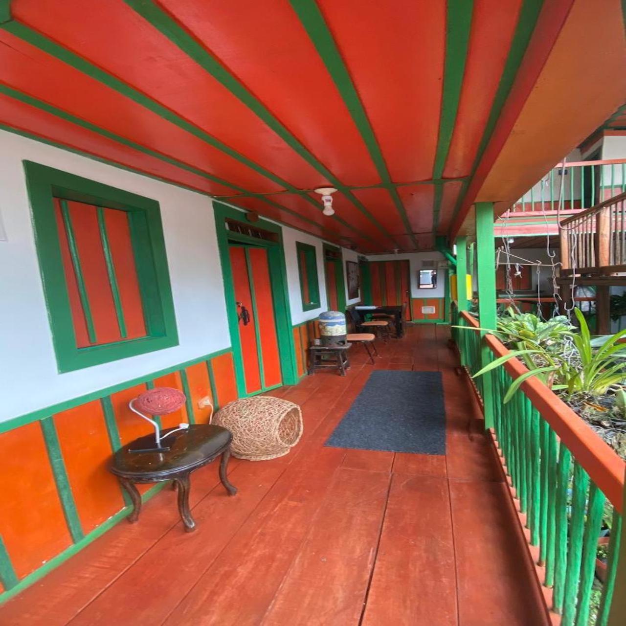 Hostal Estrella De Agua ซาเลนโต ภายนอก รูปภาพ